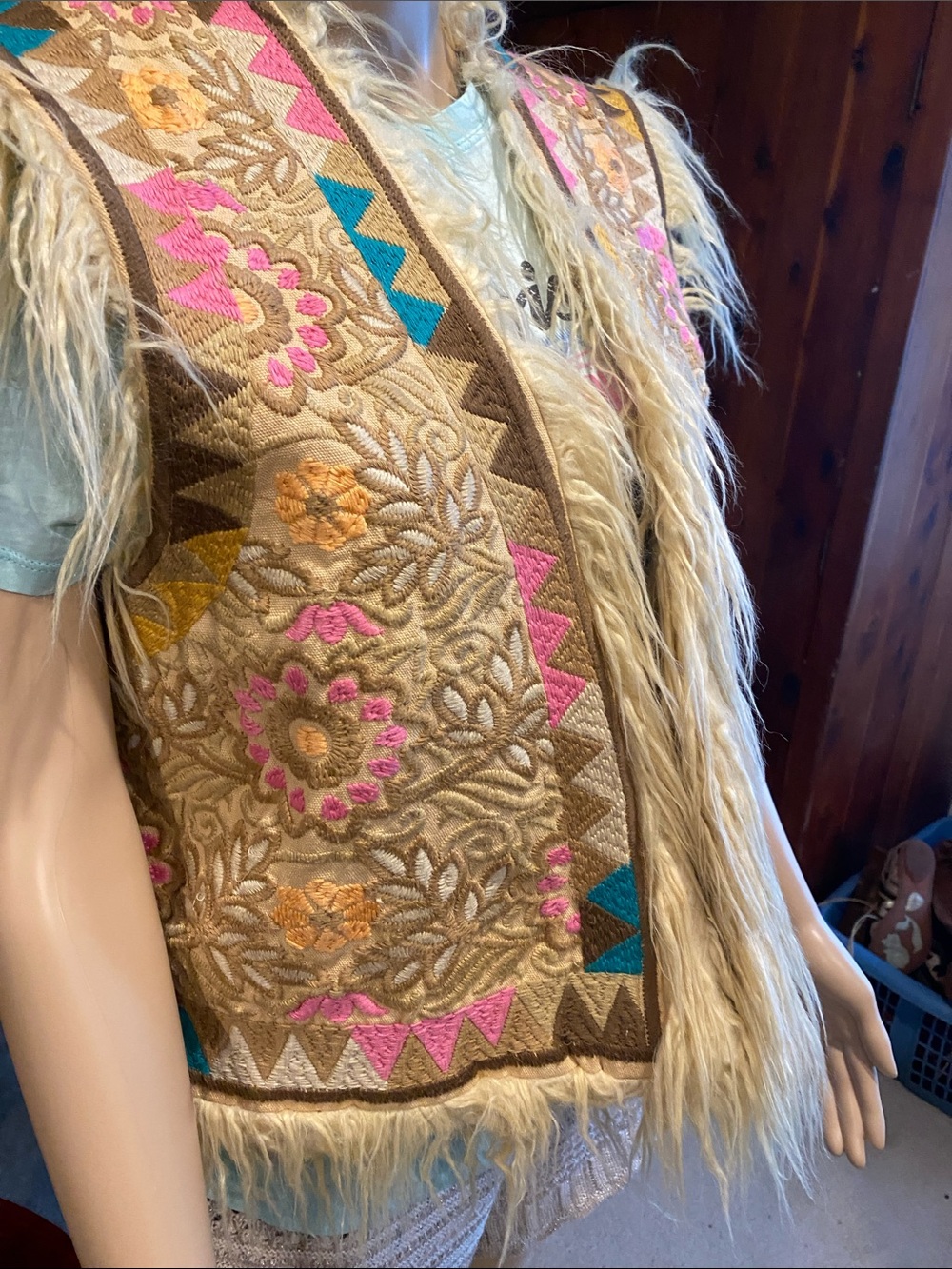 Spell Rue Embroidered Faux Fur Vest - Picture 5 of 7